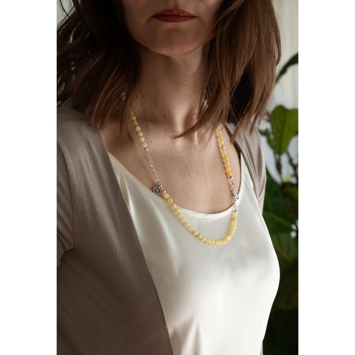 Natūralaus šviesaus Baltijos gintaro kolje 3 Natūralaus šviesaus Baltijos gintaro kolje 3