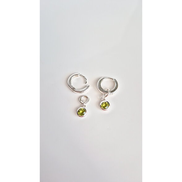 Peridoto auskarai „Gausa ir klestėjimas“ 2